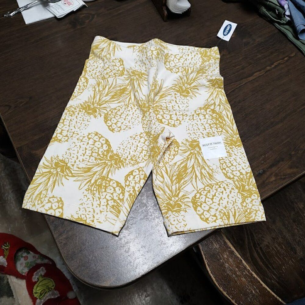 New Old Navy White Mustard Yellow Pineapples Biker Shorts Size Girl's 10/12